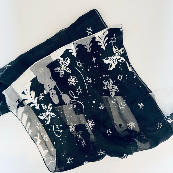 Holiday Christmas Scarves Red Black Santa Reindeer Snowman Lot of Three 58 x 13" - Picture 7 of 16